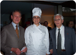 Evento em 2005 com o prefeito de<p>Paris (B. Delanoe) e cônsul da França</p>